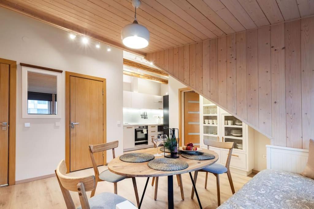 Luxury Apartment In Gedimino Av. Wilno Zewnętrze zdjęcie